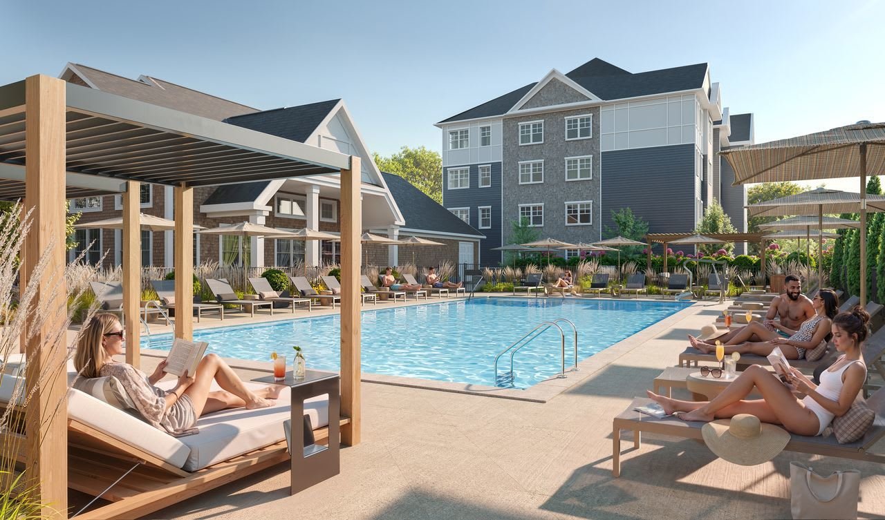 Resort-style pool and sundeck at the Mosaic apartment community in Shelton, Connecticut